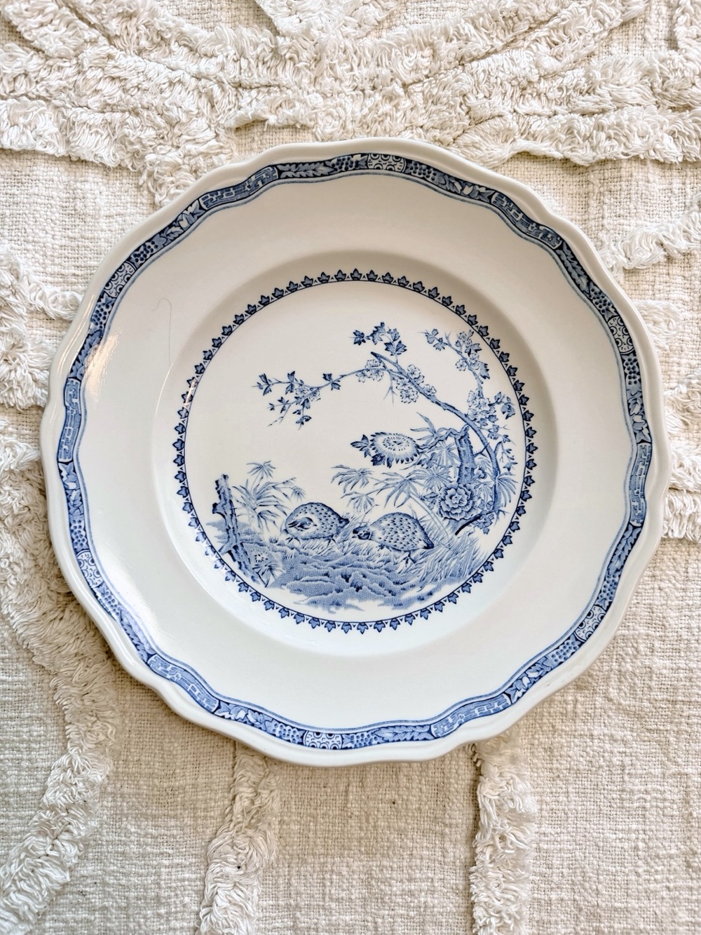 Vintage Mason’s Ironstone Quail Blue White Dinner Plate 10.5” Made England